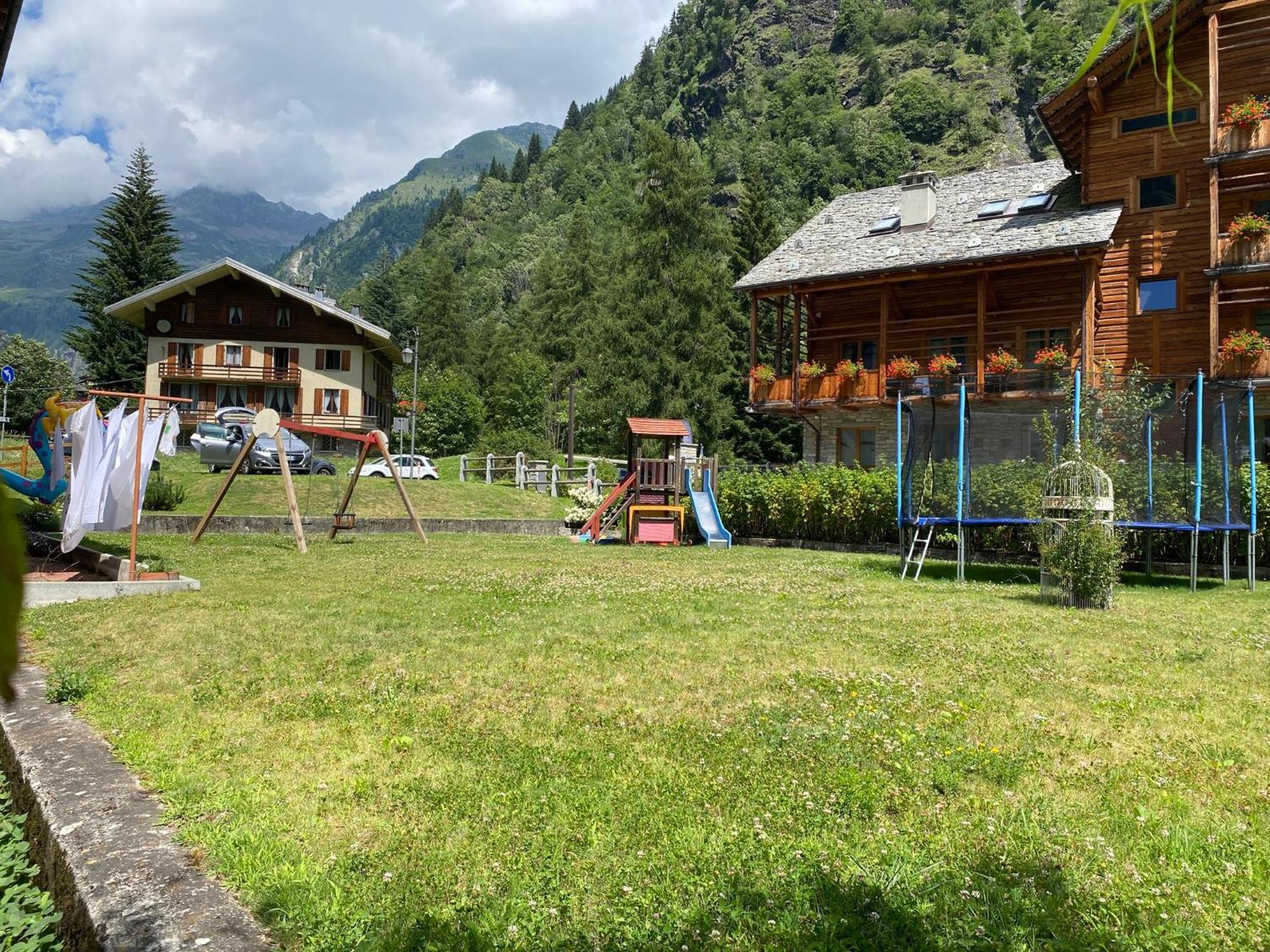 L'Aria Di Casa Bed & Breakfast Alagna Valsesia Eksteriør bilde