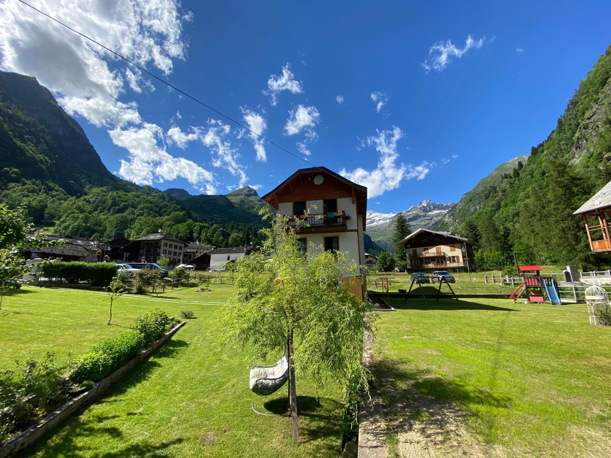 L'Aria Di Casa Bed & Breakfast Alagna Valsesia Eksteriør bilde