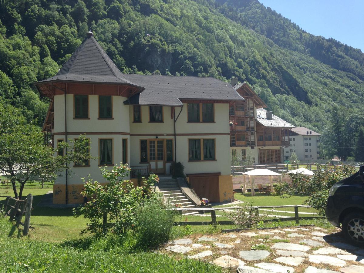 L'Aria Di Casa Bed & Breakfast Alagna Valsesia Eksteriør bilde